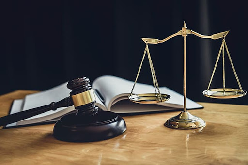 Leia mais sobre o artigo Justiça Estadual x Justiça Federal: Entenda as Diferenças e Onde Cada Uma Atua